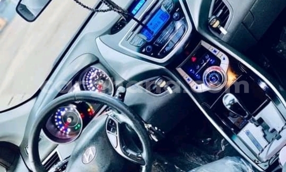 Ra Àlòkù Hyundai Elantra funfun Ọkọ̀ in Sekondi–Takoradi Metropolitan ni Oorun Ra Àlòkù Hyundai Elantra funfun Ọkọ̀ in Sekondi–Takoradi Metropolitan ni Oorun