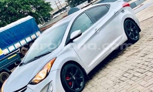 Ra Àlòkù Hyundai Elantra funfun Ọkọ̀ in Sekondi–Takoradi Metropolitan ni Oorun Ra Àlòkù Hyundai Elantra funfun Ọkọ̀ in Sekondi–Takoradi Metropolitan ni Oorun