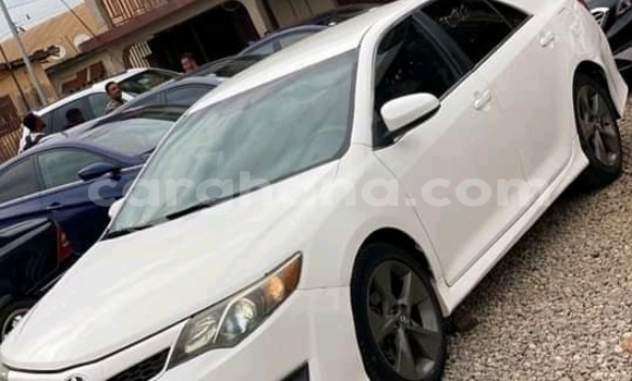Buy Used Toyota Camry (Japan) White Car in Sekondi–Takoradi Metropolitan in Western Buy Used Toyota Camry (Japan) White Car in Sekondi–Takoradi Metropolitan in Western