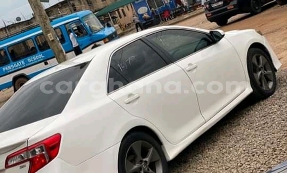 Buy Used Toyota Camry (Japan) White Car in Sekondi–Takoradi Metropolitan in Western Buy Used Toyota Camry (Japan) White Car in Sekondi–Takoradi Metropolitan in Western