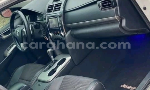 Buy Used Toyota Camry (Japan) White Car in Sekondi–Takoradi Metropolitan in Western Buy Used Toyota Camry (Japan) White Car in Sekondi–Takoradi Metropolitan in Western