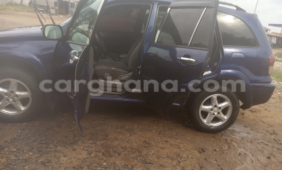 Ra Àlòkù Toyota RAV4 Blue Ọkọ̀ in Accra ni Greater Accra Ra Àlòkù Toyota RAV4 Blue Ọkọ̀ in Accra ni Greater Accra