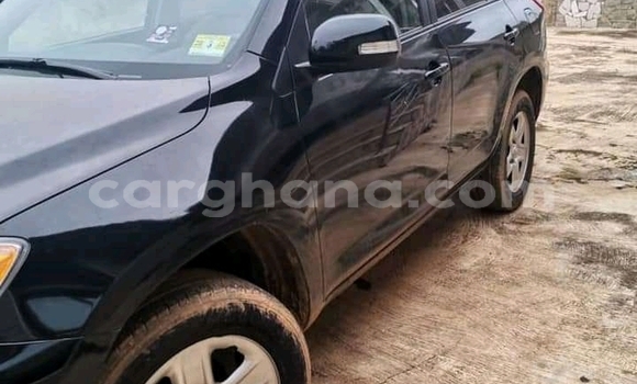 Ra Àlòkù Toyota RAV4 Black Ọkọ̀ in Accra ni Greater Accra Ra Àlòkù Toyota RAV4 Black Ọkọ̀ in Accra ni Greater Accra