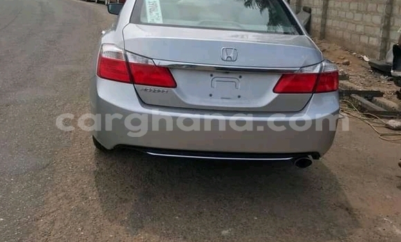 Ra Àlòkù Honda Accord Silver Ọkọ̀ in Accra ni Greater Accra Ra Àlòkù Honda Accord Silver Ọkọ̀ in Accra ni Greater Accra