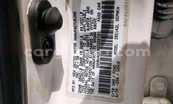 Ra Àlòkù Toyota Corolla funfun Ọkọ̀ in Accra ni Greater Accra Ra Àlòkù Toyota Corolla funfun Ọkọ̀ in Accra ni Greater Accra