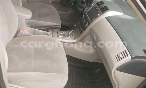 Ra Àlòkù Toyota Corolla Black Ọkọ̀ in Accra ni Greater Accra Ra Àlòkù Toyota Corolla Black Ọkọ̀ in Accra ni Greater Accra