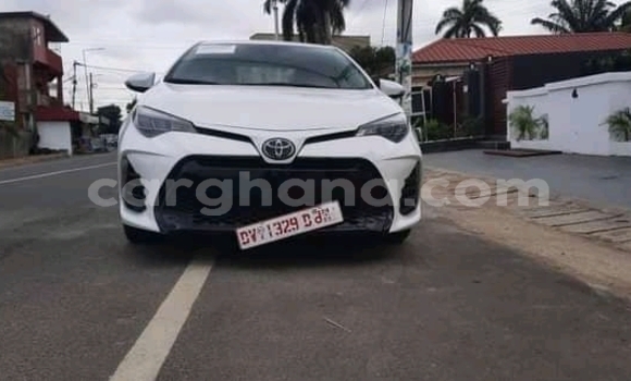 Buy Used Toyota Corolla White Car in Accra in Greater Accra Buy Used Toyota Corolla White Car in Accra in Greater Accra