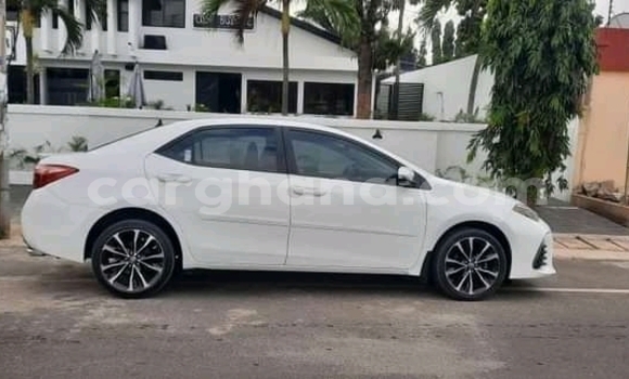 Buy Used Toyota Corolla White Car in Accra in Greater Accra Buy Used Toyota Corolla White Car in Accra in Greater Accra
