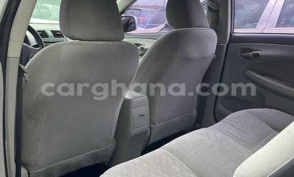 Ra Àlòkù Toyota Corolla Silver Ọkọ̀ in Tema ni Greater Accra Ra Àlòkù Toyota Corolla Silver Ọkọ̀ in Tema ni Greater Accra