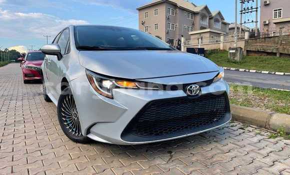 Ra Àlòkù Toyota Corolla Silver Ọkọ̀ in Tema ni Greater Accra