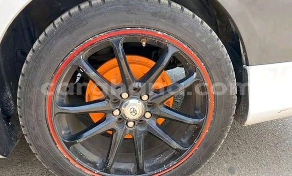 Buy Used Toyota Corolla II White Car in Accra in Greater Accra Buy Used Toyota Corolla II White Car in Accra in Greater Accra