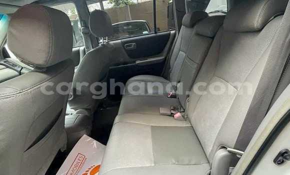 Sayi Na hannu Toyota Highlander White Mota in Tema a Greater Accra Sayi Na hannu Toyota Highlander White Mota in Tema a Greater Accra