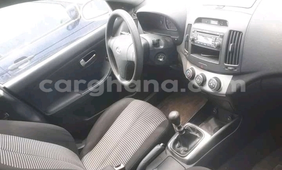 Ra Àlòkù Hyundai Elantra funfun Ọkọ̀ in Accra ni Greater Accra Ra Àlòkù Hyundai Elantra funfun Ọkọ̀ in Accra ni Greater Accra