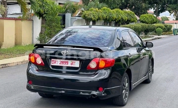 Sayi Na hannu Toyota Corolla White Mota in Accra a Greater Accra Sayi Na hannu Toyota Corolla White Mota in Accra a Greater Accra