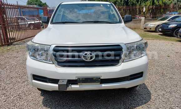 Buy Used Toyota Land Cruiser Prado White Car in Tema in Greater Accra Buy Used Toyota Land Cruiser Prado White Car in Tema in Greater Accra