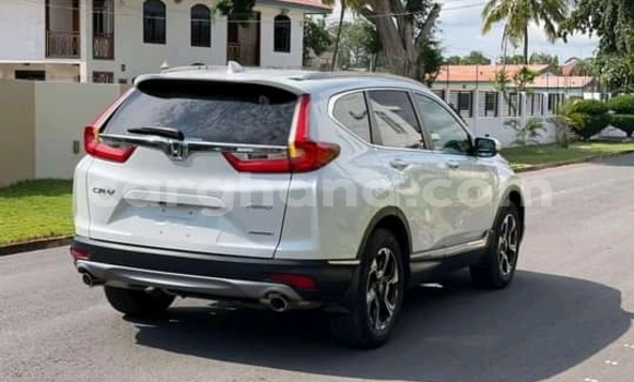 Buy Used Honda CR–V White Car in Sekondi–Takoradi Metropolitan in Western Buy Used Honda CR–V White Car in Sekondi–Takoradi Metropolitan in Western