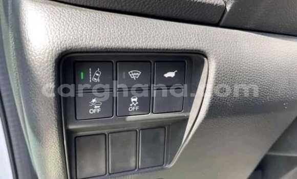 Buy Used Honda CR–V White Car in Sekondi–Takoradi Metropolitan in Western Buy Used Honda CR–V White Car in Sekondi–Takoradi Metropolitan in Western