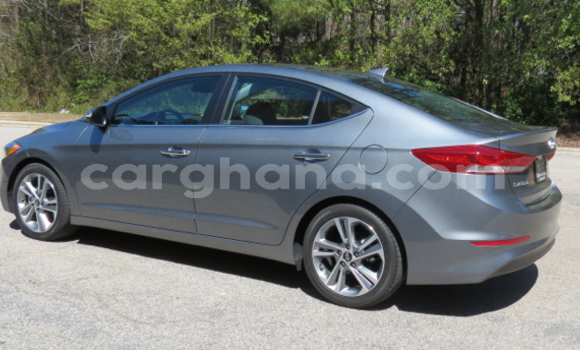 Sayi Na hannu Hyundai Elantra Azurfa Mota in Adenta a Greater Accra Sayi Na hannu Hyundai Elantra Azurfa Mota in Adenta a Greater Accra