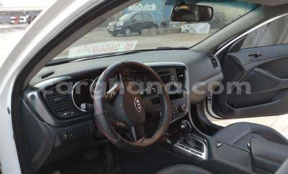 Sayi Na hannu Kia Optima White Mota in Tema a Greater Accra Sayi Na hannu Kia Optima White Mota in Tema a Greater Accra