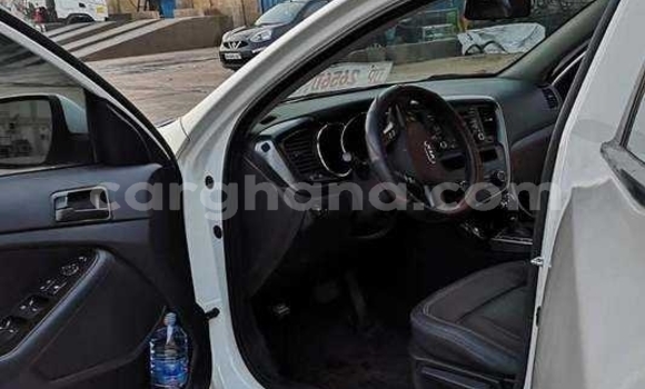 Sayi Na hannu Kia Optima White Mota in Tema a Greater Accra Sayi Na hannu Kia Optima White Mota in Tema a Greater Accra