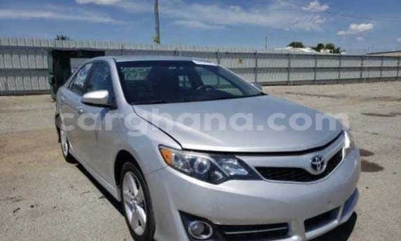 Sayi Na hannu Toyota Camry Azurfa Mota in Tema a Greater Accra Sayi Na hannu Toyota Camry Azurfa Mota in Tema a Greater Accra