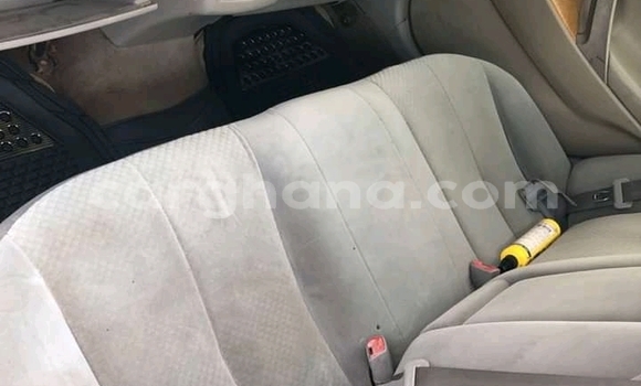 Sayi Na hannu Toyota Camry White Mota in Accra a Greater Accra Sayi Na hannu Toyota Camry White Mota in Accra a Greater Accra