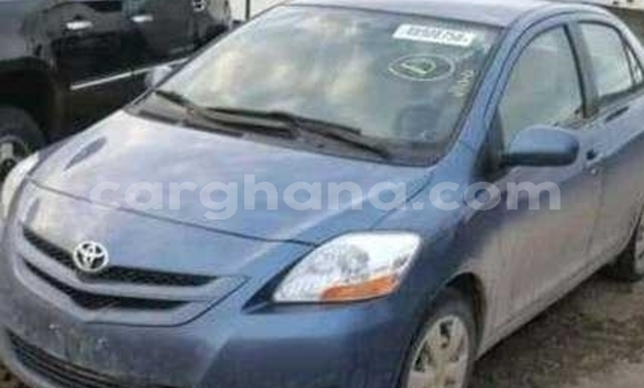 Sayi Na hannu Toyota Yaris Blue Mota in Tema a Greater Accra