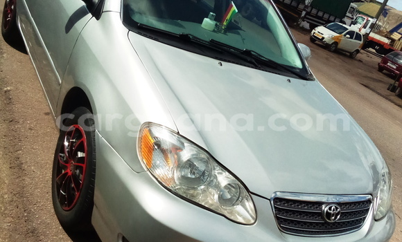 Sayi Na hannu Toyota Corolla Azurfa Mota in Kumasi a Ashanti Sayi Na hannu Toyota Corolla Azurfa Mota in Kumasi a Ashanti
