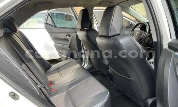 Ra Àlòkù Toyota Corolla funfun Ọkọ̀ in Tema ni Greater Accra Ra Àlòkù Toyota Corolla funfun Ọkọ̀ in Tema ni Greater Accra