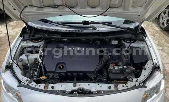 Sayi Na hannu Toyota Corolla White Mota in Tema a Greater Accra Sayi Na hannu Toyota Corolla White Mota in Tema a Greater Accra