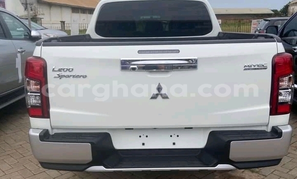 Buy Used Mitsubishi L200 Other Car in Accra in Greater Accra Buy Used Mitsubishi L200 Other Car in Accra in Greater Accra