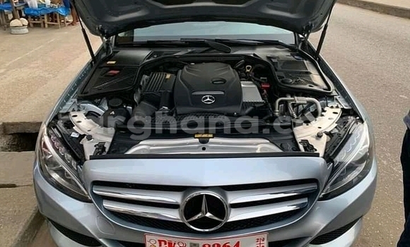 Sayi Na hannu Mercedes‒Benz 300–Series Sauran Mota in Accra a Greater Accra Sayi Na hannu Mercedes‒Benz 300–Series Sauran Mota in Accra a Greater Accra