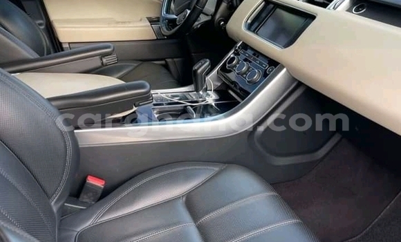 Ra Àlòkù Range Rover Range Rover Miiran Ọkọ̀ in Accra ni Greater Accra Ra Àlòkù Range Rover Range Rover Miiran Ọkọ̀ in Accra ni Greater Accra