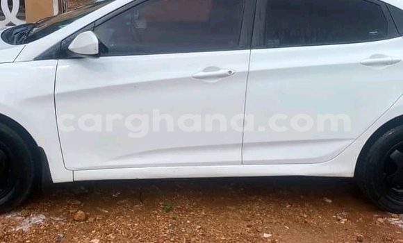 Buy Used Hyundai Elantra White Car in Accra in Greater Accra Buy Used Hyundai Elantra White Car in Accra in Greater Accra