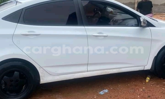 Buy Used Hyundai Elantra White Car in Accra in Greater Accra Buy Used Hyundai Elantra White Car in Accra in Greater Accra