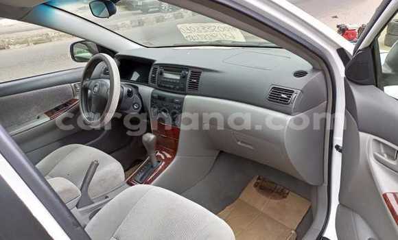 Sayi Na hannu Toyota Corolla White Mota in Tema a Greater Accra Sayi Na hannu Toyota Corolla White Mota in Tema a Greater Accra