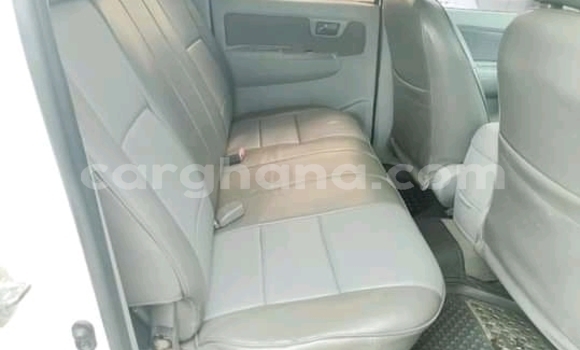 Ra Àlòkù Toyota Pickup funfun Ọkọ̀ in Sekondi–Takoradi Metropolitan ni Oorun Ra Àlòkù Toyota Pickup funfun Ọkọ̀ in Sekondi–Takoradi Metropolitan ni Oorun