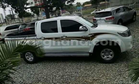 Ra Àlòkù Toyota Pickup funfun Ọkọ̀ in Sekondi–Takoradi Metropolitan ni Oorun Ra Àlòkù Toyota Pickup funfun Ọkọ̀ in Sekondi–Takoradi Metropolitan ni Oorun