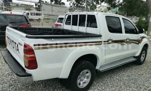 Ra Àlòkù Toyota Pickup funfun Ọkọ̀ in Sekondi–Takoradi Metropolitan ni Oorun Ra Àlòkù Toyota Pickup funfun Ọkọ̀ in Sekondi–Takoradi Metropolitan ni Oorun