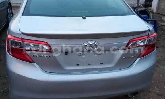 Ra Àlòkù Toyota Camry Silver Ọkọ̀ in Tema ni Greater Accra Ra Àlòkù Toyota Camry Silver Ọkọ̀ in Tema ni Greater Accra