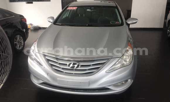Sayi Na hannu Hyundai Sonata Azurfa Mota in Tema a Greater Accra