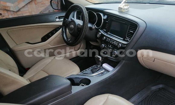 Ra Àlòkù Kia Optima funfun Ọkọ̀ in Accra ni Greater Accra Ra Àlòkù Kia Optima funfun Ọkọ̀ in Accra ni Greater Accra