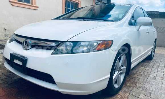 Sayi Na hannu Honda Civic White Mota in Tema a Greater Accra