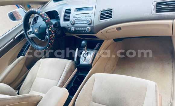 Ra Àlòkù Honda Civic funfun Ọkọ̀ in Tema ni Greater Accra Ra Àlòkù Honda Civic funfun Ọkọ̀ in Tema ni Greater Accra