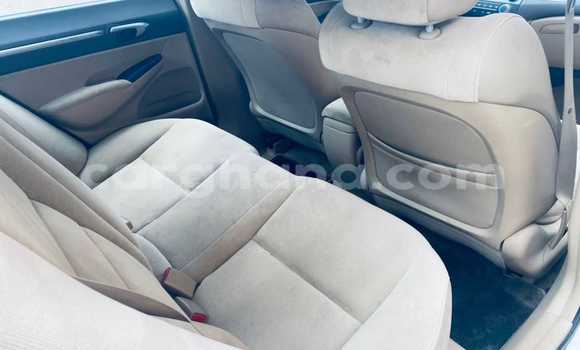 Ra Àlòkù Honda Civic funfun Ọkọ̀ in Tema ni Greater Accra Ra Àlòkù Honda Civic funfun Ọkọ̀ in Tema ni Greater Accra
