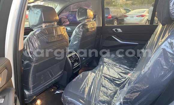 Ra Àlòkù BMW X7 funfun Ọkọ̀ in Tema ni Greater Accra Ra Àlòkù BMW X7 funfun Ọkọ̀ in Tema ni Greater Accra