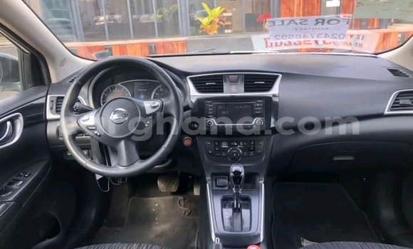 Ra Àlòkù Nissan Sentra funfun Ọkọ̀ in Accra ni Greater Accra Ra Àlòkù Nissan Sentra funfun Ọkọ̀ in Accra ni Greater Accra