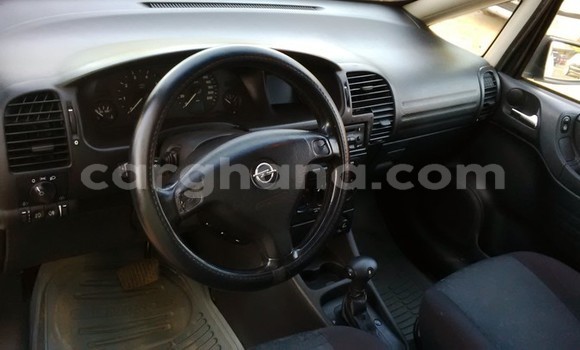 Ra Àlòkù Opel Zafira OPC funfun Ọkọ̀ in Sekondi–Takoradi Metropolitan ni Oorun Ra Àlòkù Opel Zafira OPC funfun Ọkọ̀ in Sekondi–Takoradi Metropolitan ni Oorun