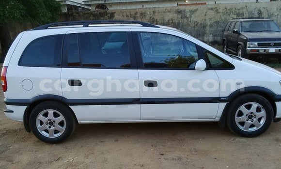 Ra Àlòkù Opel Zafira OPC funfun Ọkọ̀ in Sekondi–Takoradi Metropolitan ni Oorun Ra Àlòkù Opel Zafira OPC funfun Ọkọ̀ in Sekondi–Takoradi Metropolitan ni Oorun