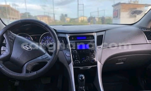 Buy Used Hyundai Sonata Red Car in Berekum Municipal in Brong-Ahafo Buy Used Hyundai Sonata Red Car in Berekum Municipal in Brong-Ahafo
